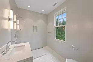 107 Maple Ave, Greenwich, CT 06830 - Photo 25