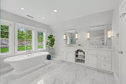 271 Overlook Drive, Greenwich, CT 06830 - Photo 19