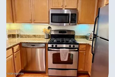2 E Elm Street #34, Greenwich, CT 06830 - Photo 11