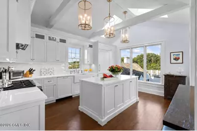 633 Steamboat Road #APT 4, Greenwich, CT 06830 - Photo 5