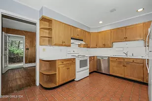 15 Lakeview Dr, Greenwich, CT 06878 - Photo 9