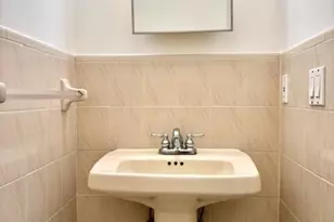 32 Decatur St, Greenwich, CT 06807 - Photo 5