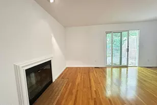 32 Decatur St, Greenwich, CT 06807 - Photo 7