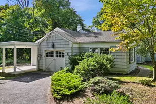 7 Flower Ln, Greenwich, CT 06831 - Photo 5