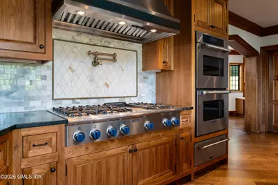 297 Shore Road, Greenwich, CT 06830 - Photo 9