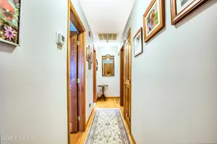 167 Henry St, Greenwich, CT 06830 - Photo 17