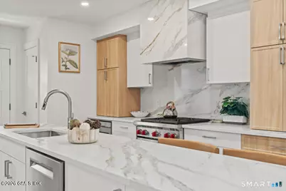 8 Farley Street #B, Greenwich, CT 06830 - Photo 9