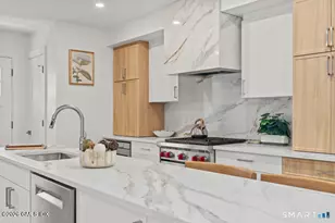 8 Farley St, Greenwich, CT 06830 - Photo 9