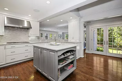 49 Grosset Road, Greenwich, CT 06878 - Photo 15