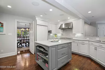 49 Grosset Road, Greenwich, CT 06878 - Photo 13