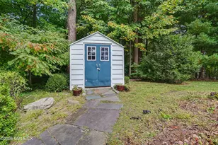 81 S Stonehedge Dr, Greenwich, CT 06831 - Photo 21