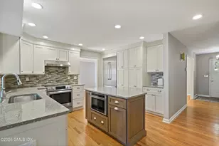 27 Sachem Ln, Greenwich, CT 06830 - Photo 13