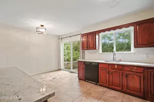 66 Mary Ln, Greenwich, CT 06878 - Photo 7