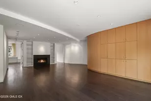 1 Milbank Ave, Greenwich, CT 06830 - Photo 17
