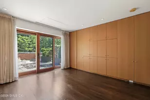 1 Milbank Ave, Greenwich, CT 06830 - Photo 29