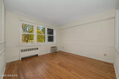 52 Lafayette Place #APT 2B, Greenwich, CT 06830 - Photo 5