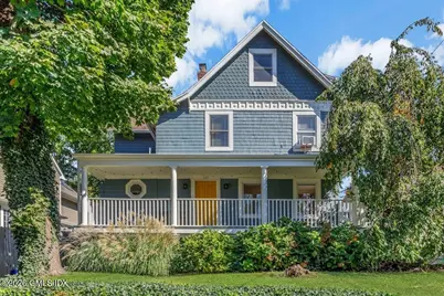 127 Lake Avenue, Greenwich, CT 06830 - Photo 1