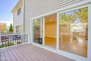 328 Booth Pl, Greenwich, CT 06830 - Photo 9