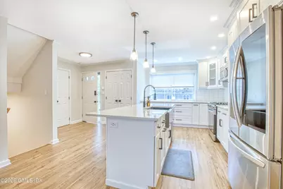 328 Booth Place #4, Greenwich, CT 06830 - Photo 3