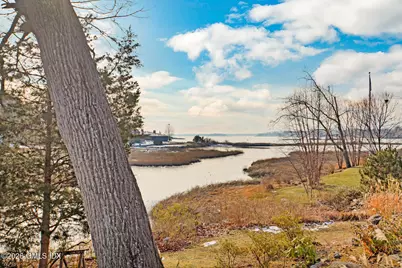 8 Indian Point Lane, Greenwich, CT 06878 - Photo 7
