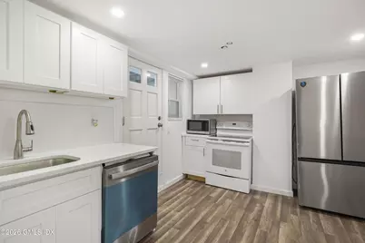 212 Davis Avenue #C, Greenwich, CT 06830 - Photo 3