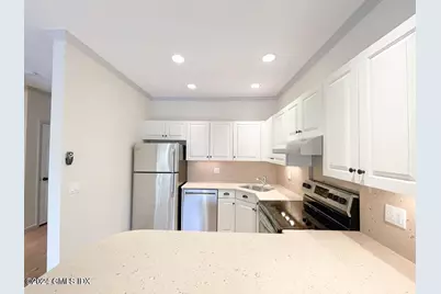 51 Old Kings Highway #6, Old Greenwich, CT 06870 - Photo 5