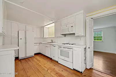 17 Knoll Street, Greenwich, CT 06878 - Photo 9
