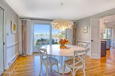 7 W Crossway, Old Greenwich, CT 06870 - Photo 3