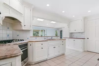 47 Winthrop Drive, Greenwich, CT 06878 - Photo 15
