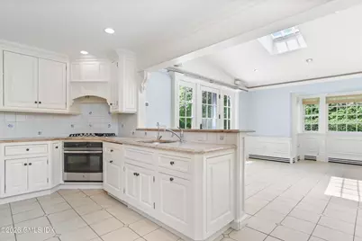 47 Winthrop Drive, Greenwich, CT 06878 - Photo 13