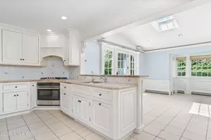 47 Winthrop Dr, Greenwich, CT 06878 - Photo 13