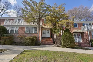 19 Putnam Park, Greenwich, CT 06830 - Photo 1