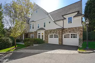 10 Edgewood Dr, Greenwich, CT 06831 - Photo 1