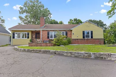 12 Rockland Place, Greenwich, CT 06831 - Photo 1