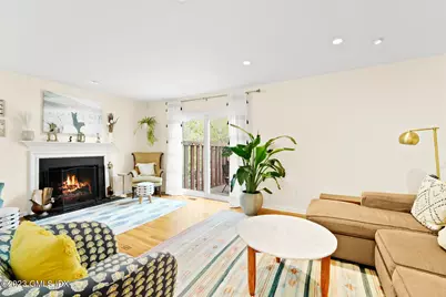 37 Sheephill Road #9, Greenwich, CT 06878 - Photo 1