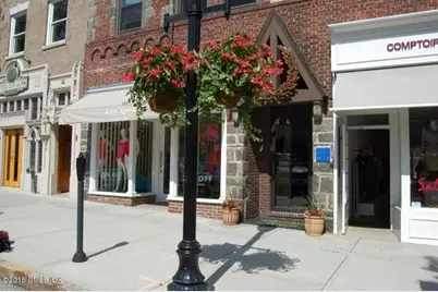 271 Greenwich Avenue #3D, Greenwich, CT 06830 - Photo 1