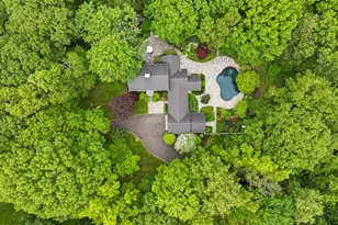 33 Carrington Dr, Greenwich, CT 06831 - Photo 1