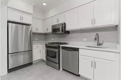 40 W Elm Street #5C, Greenwich, CT 06830 - Photo 1