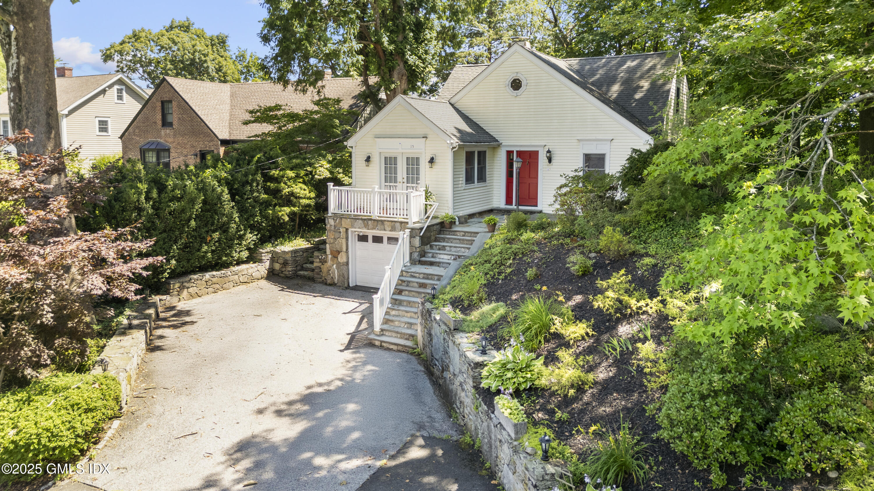 15 Ridge Rd, Greenwich, CT 06807 - MLS 123264 - Coldwell Banker