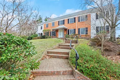 23 Oak Street, Greenwich, CT 06831 - Photo 1