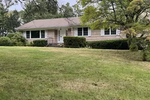 12 Mansion Pl, Greenwich, CT 06831 - Photo 1