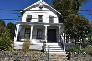 10 Chestnut St, Greenwich, CT 06830 - Photo 1