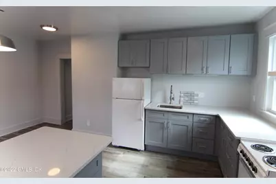 434 E Putnam Avenue #2L, Greenwich, CT 06807 - Photo 1