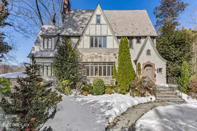 7 Dearfield Lane, Greenwich, CT 06831 - Photo 1