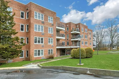 50 Lafayette Place #1J, Greenwich, CT 06830 - Photo 1
