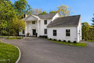 12 Ricki-Beth Ln, Old Greenwich, CT 06870 - Photo 1