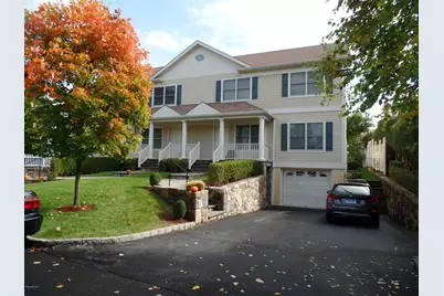 17 Windy Knolls Right Side #B, Greenwich, CT 06831 - Photo 1