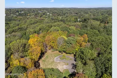 960 Lake Avenue, Greenwich, CT 06831 - Photo 1
