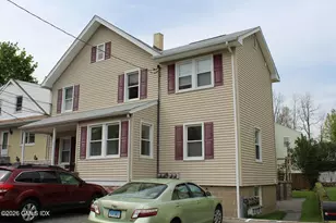 31 Charles St, Greenwich, CT 06830 - Photo 1