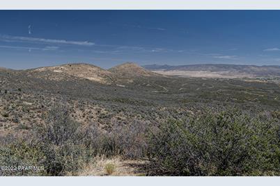 0J Bullhorn, Mayer, AZ 86333 - Photo 1